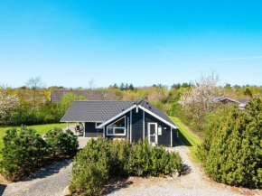 Sprawling Holiday Home with Indoor Whirlpool at Hemmet